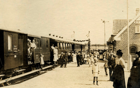 Fra åbningsdagen 1917, på Ørslev Station